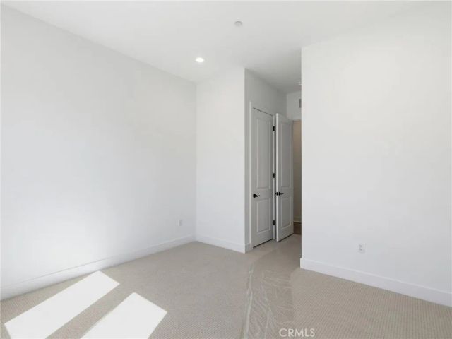 30017 N Avenida Sierra Madre, Valencia, CA 91354