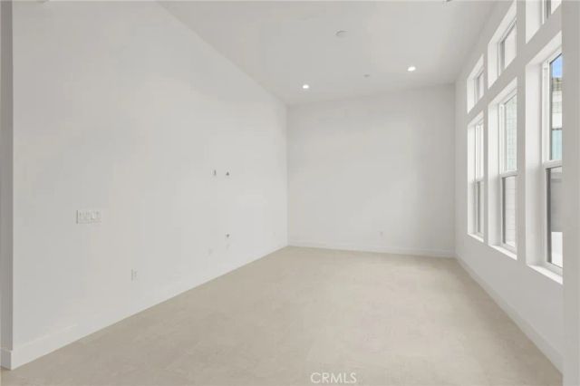 30017 N Avenida Sierra Madre, Valencia, CA 91354