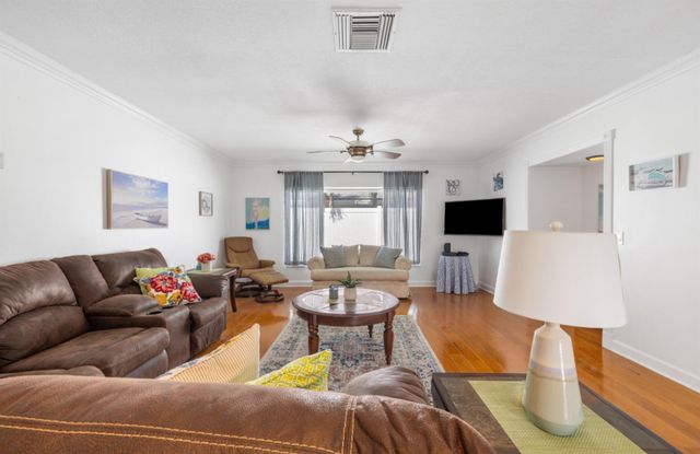 925 Cypress Drive, Delray Beach, FL 33483