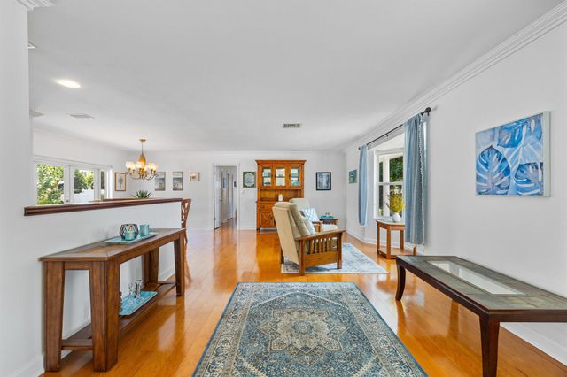 925 Cypress Drive, Delray Beach, FL 33483