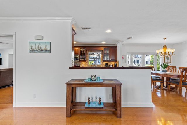 925 Cypress Drive, Delray Beach, FL 33483