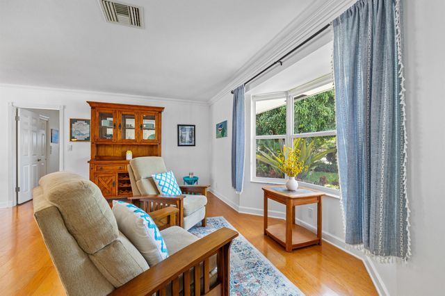 925 Cypress Drive, Delray Beach, FL 33483