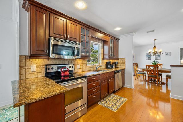 925 Cypress Drive, Delray Beach, FL 33483