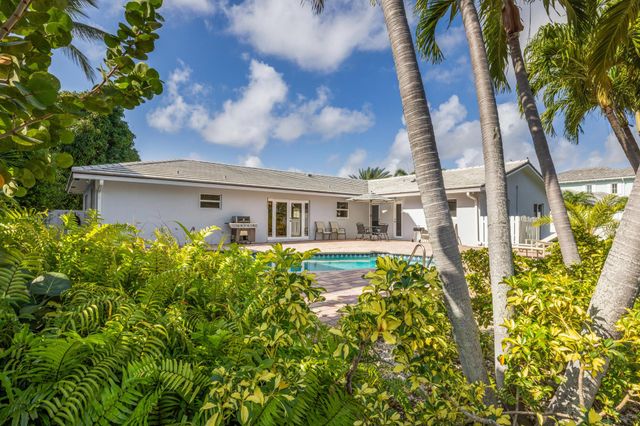 925 Cypress Drive, Delray Beach, FL 33483