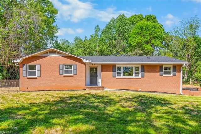 4300 Lisa Drive, Winston-salem, NC 27103