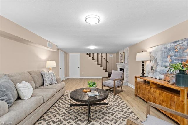 4300 Lisa Drive, Winston-salem, NC 27103