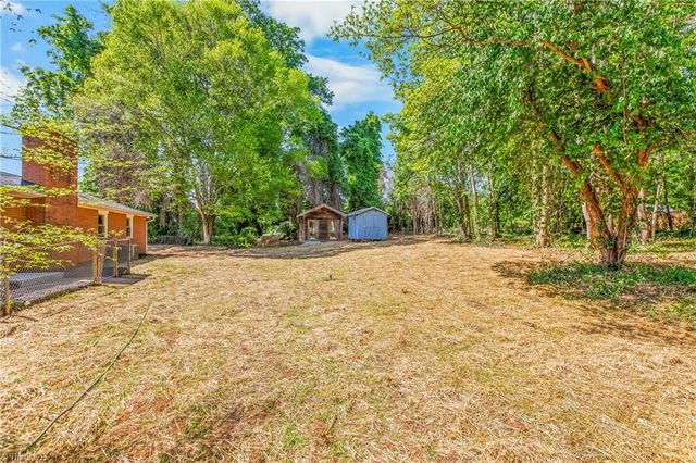4300 Lisa Drive, Winston-salem, NC 27103