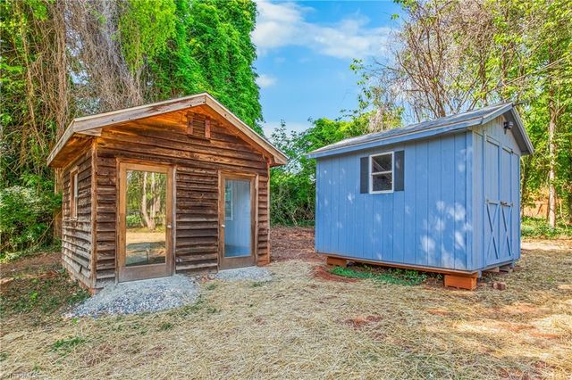 4300 Lisa Drive, Winston-salem, NC 27103