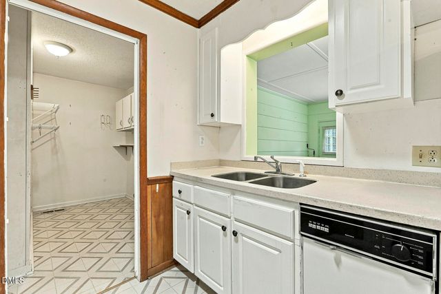 2020 Ramsgate Street, Raleigh, NC 27603