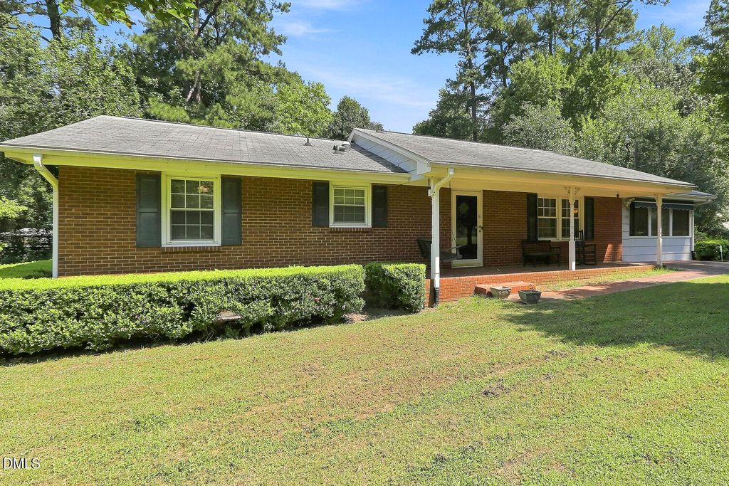 2020 Ramsgate Street, Raleigh, NC 27603