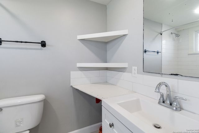 30951 Blanco Rd, Bulverde, TX 78163