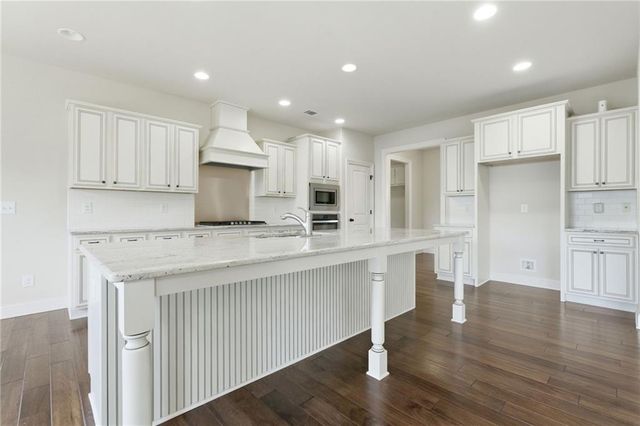 2410 Wildlife Court, Buford, GA 30519