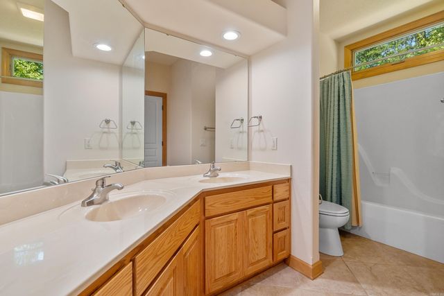 11 Risco Way, Hot Springs Village, AR 71909