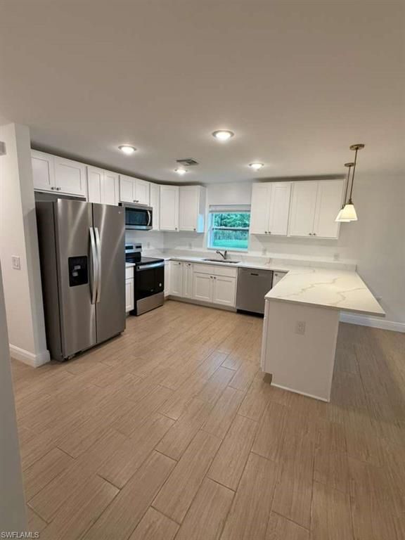 2378 Highland AVE, Fort Myers, FL 33916