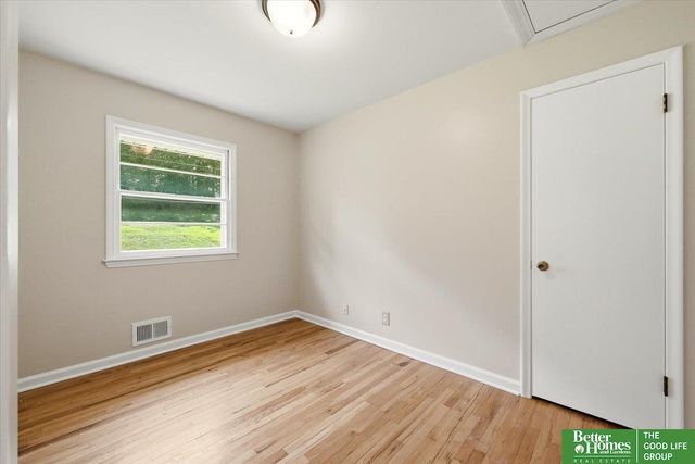 7521 Sherman Drive, Omaha, NE 68134