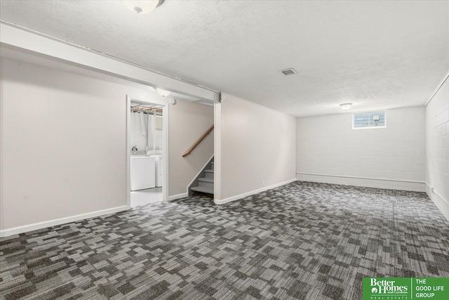 7521 Sherman Drive, Omaha, NE 68134