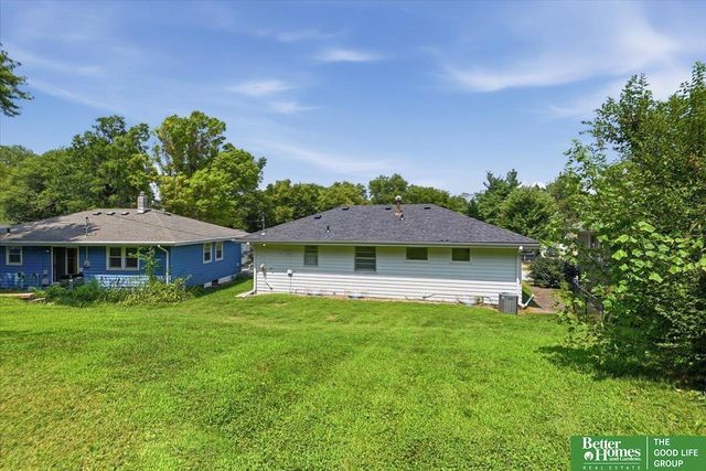 7521 Sherman Drive, Omaha, NE 68134