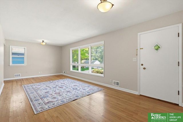 7521 Sherman Drive, Omaha, NE 68134