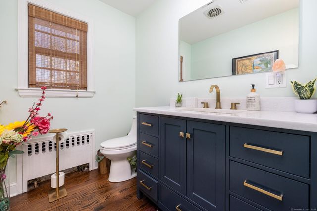 2 Columbine Lane, Norwalk, CT 06851