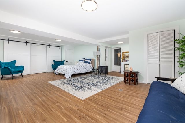 2 Columbine Lane, Norwalk, CT 06851