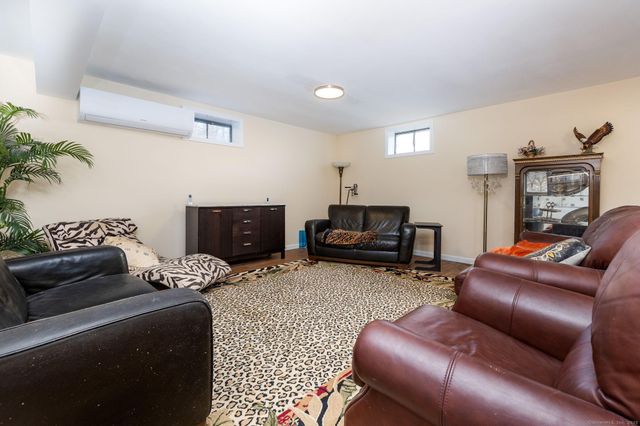 2 Columbine Lane, Norwalk, CT 06851