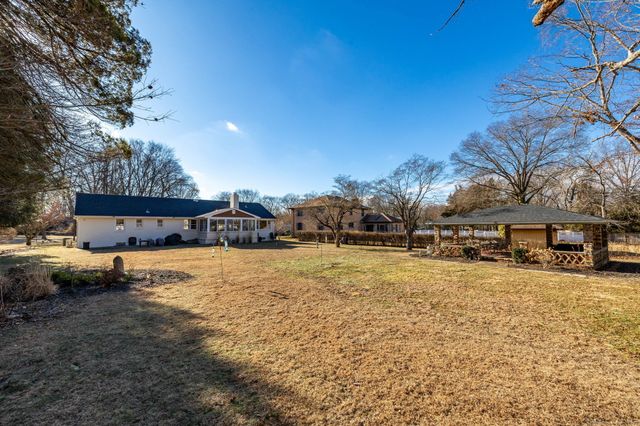 2 Columbine Lane, Norwalk, CT 06851