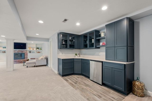 74 Cudworth Lane, Sudbury, MA 01776