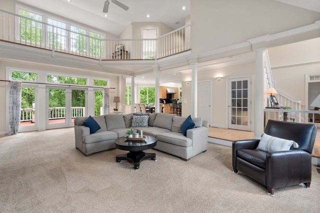 74 Cudworth Lane, Sudbury, MA 01776
