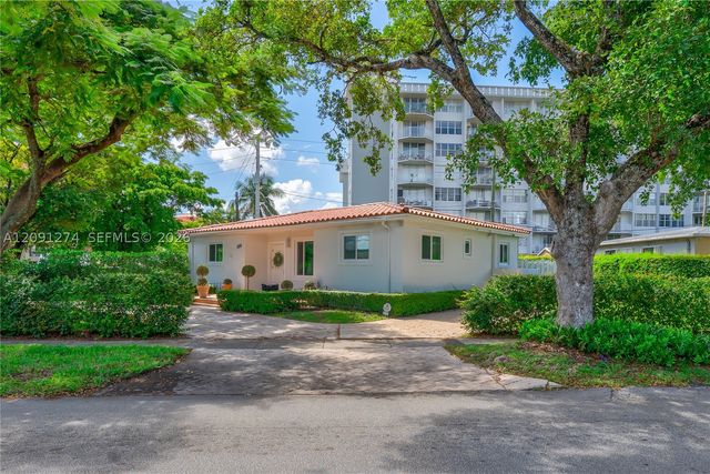 890 NE 168th St, North Miami Beach, FL 33162