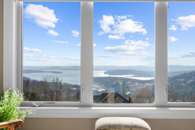 130 Royal Vista Drive 605, Branson, MO 65616