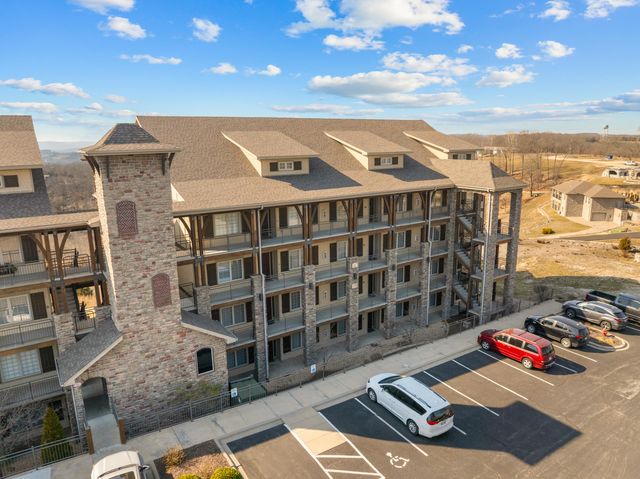 130 Royal Vista Drive 605, Branson, MO 65616