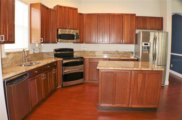 11609 GREENSLEEVE AVENUE, Tampa, FL 33626