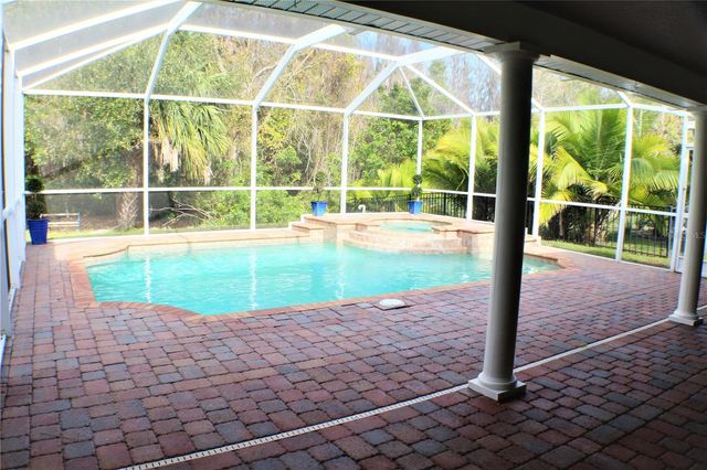 11609 GREENSLEEVE AVENUE, Tampa, FL 33626
