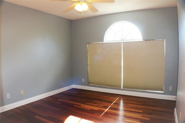 11609 GREENSLEEVE AVENUE, Tampa, FL 33626