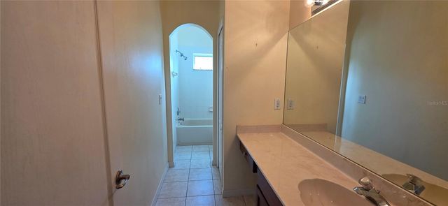 11609 GREENSLEEVE AVENUE, Tampa, FL 33626