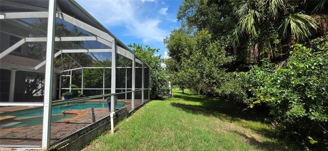 11609 GREENSLEEVE AVENUE, Tampa, FL 33626