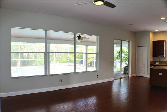 11609 GREENSLEEVE AVENUE, Tampa, FL 33626