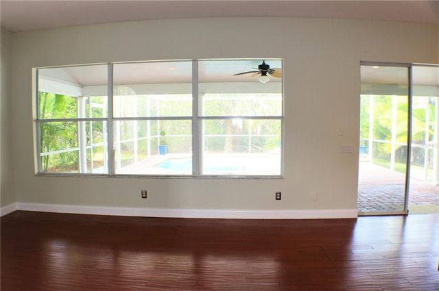 11609 GREENSLEEVE AVENUE, Tampa, FL 33626