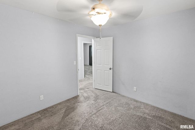 628 SARA Drive, Centralia, IL 62891