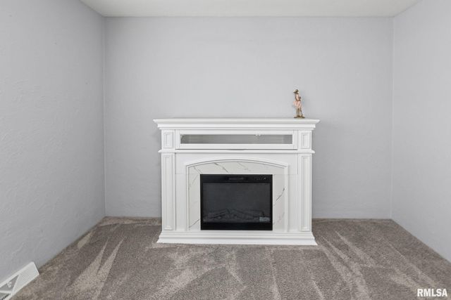 628 SARA Drive, Centralia, IL 62891