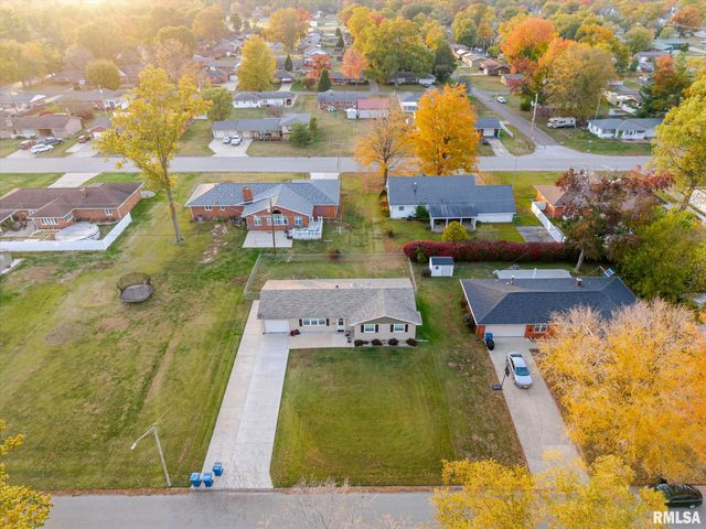 628 SARA Drive, Centralia, IL 62891