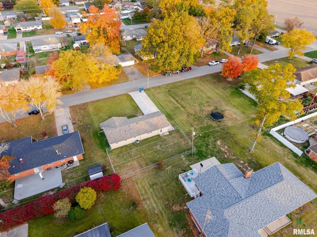 628 SARA Drive, Centralia, IL 62891