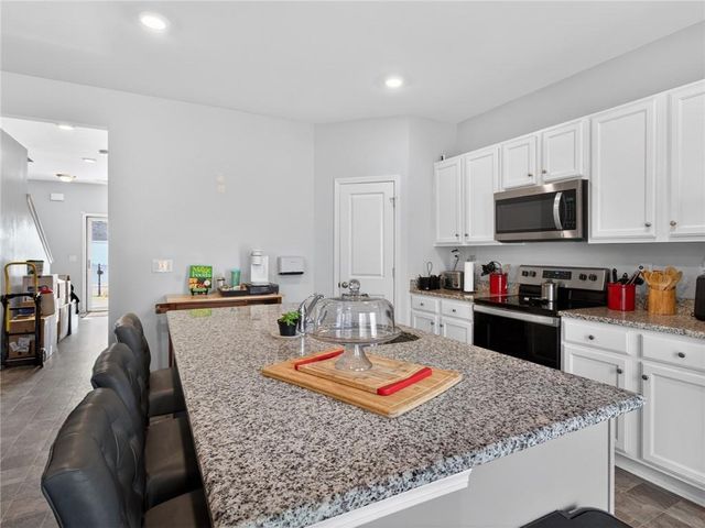 180 Amberjack, Covington, GA 30016