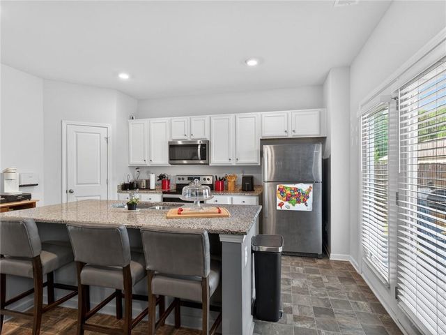 180 Amberjack, Covington, GA 30016