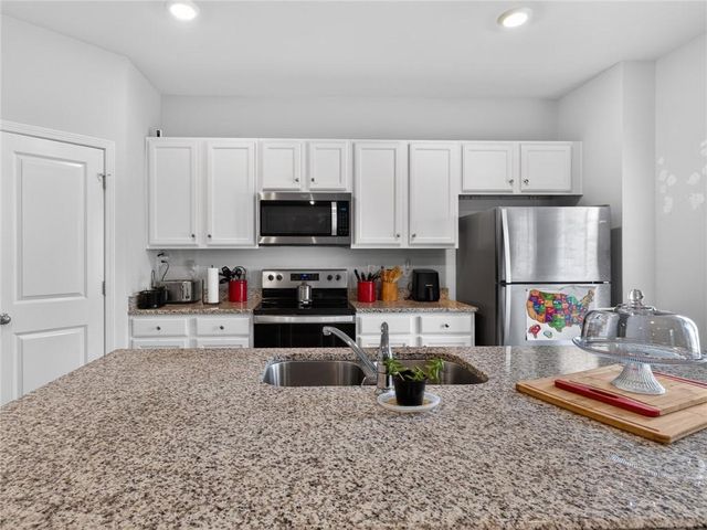 180 Amberjack, Covington, GA 30016