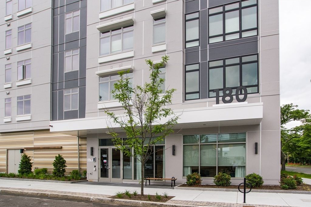 180 Telford Street 509, Boston, MA 02135