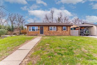 1000 N Fairlawn W Circle, Evansville, IN 47711