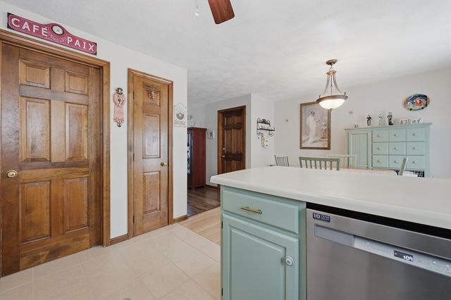 90 Swan Street 204, Lowell, MA 01852