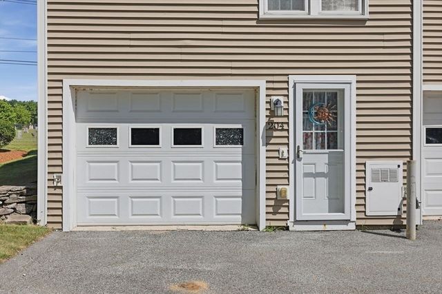 90 Swan Street 204, Lowell, MA 01852