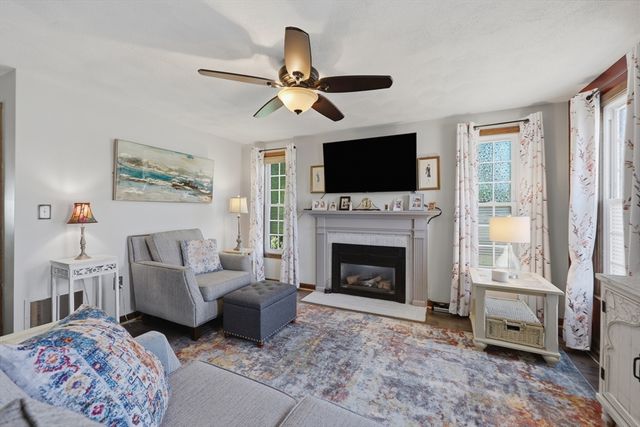 90 Swan Street 204, Lowell, MA 01852